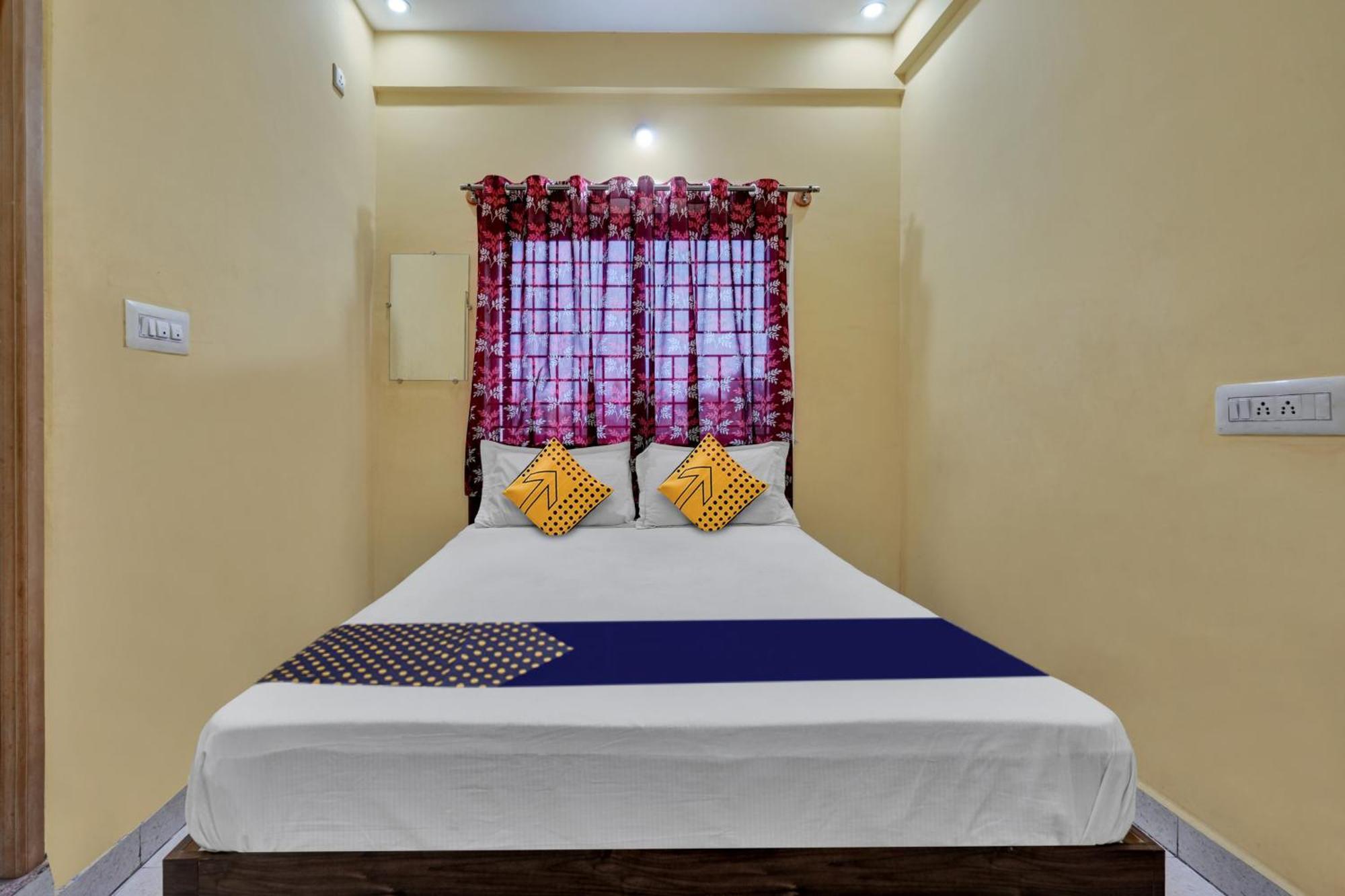 Spot On Anugraha Residency Hotel Kumbalgod Exterior photo